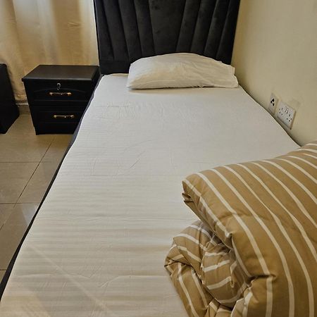 Paradiso Backpackers Nest أبو ظبي المظهر الخارجي الصورة